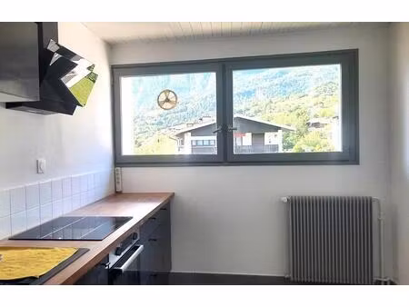 location appartement 2 pièces 43m² ugine 73400