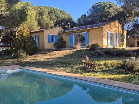 dans quartier calme : villa de plain-pied t4 + garage + piscine