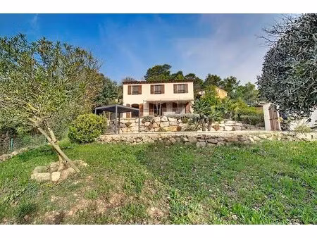 a vendre en exclusivite à lorgues - villa de 112m² sur un terrain de 1123m² avec piscine -