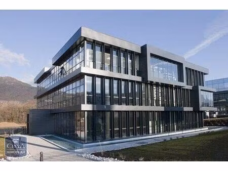 location local professionnel 209m² challes les eaux 73190
