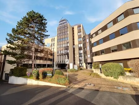 location local commercial 403m² chamalieres 63400