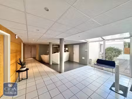 local professionnel à louer 20.59 m² - tours (37) - 1 009€