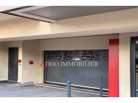 achat parking st laurent du var 06700