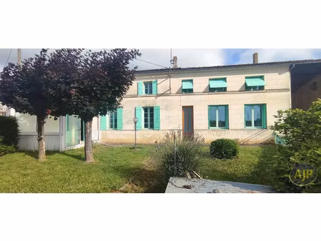 vente maison 5 pièces 143.06 m² à saint-simon-de-pellouaille (17260)  181 300 €