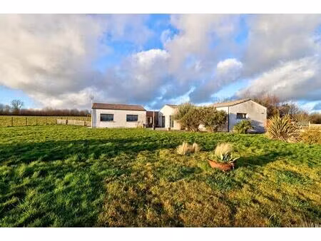 achat maison 5 pièces 167m² la chapelle baton 79220