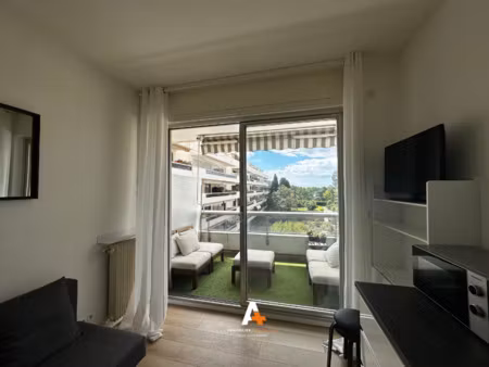 1 pièce 15 m2 location studio  la cadenelle 13008