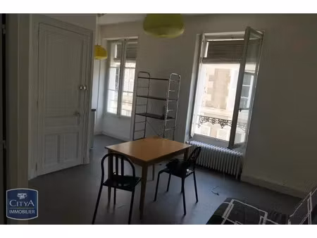 appartement à louer 1 pièce 19.85 m² - poitiers (86) - 331€