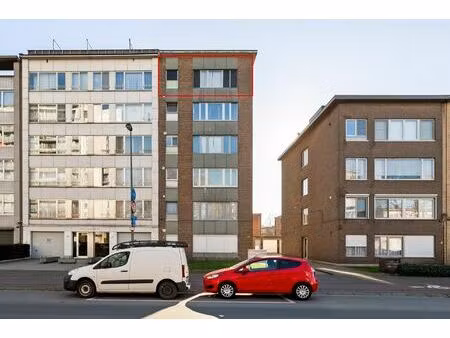 appartement te koop in merksem met 2 slaapkamers