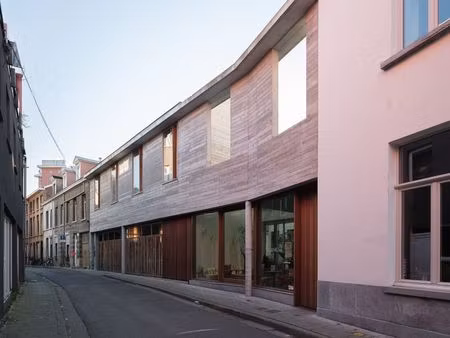 duplexappartement met twee terrassen naar ontwerp van marie-josée van hee.