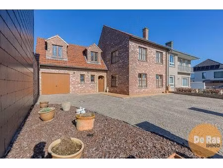 ruime woning met grote garage en tuin vlakbij station ede