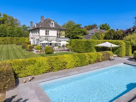 unieke parel op royaal perceel (3.877 m²) met bouwgrond