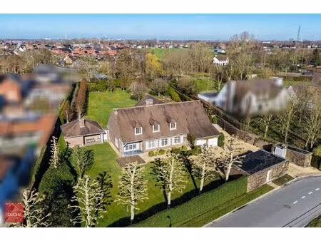 zeer goed onderhouden ruime villa op 5.328m²