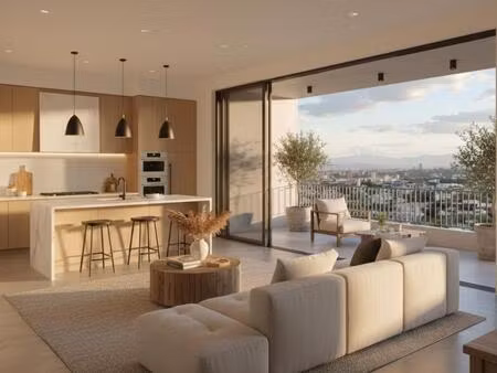 **retour de lot: dernier étage 5p avec terrasse centre-ville**