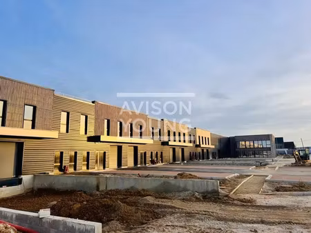 local d'activite a louer