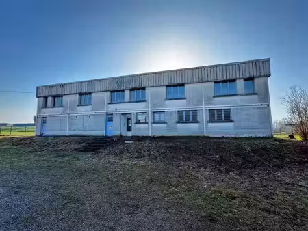 bâtiment professionnel de 2010m²
