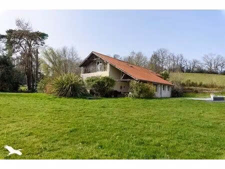 vente maison 8 pièces 225 m² arrosès (64350)