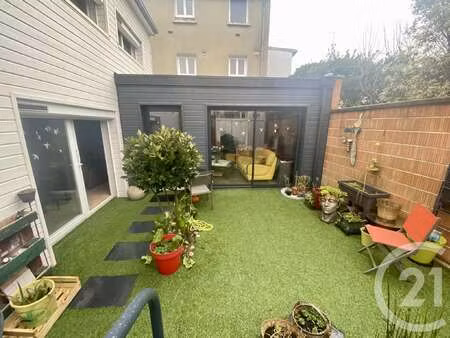 vente maison viager à granville (50400) : à vendre viager / 94m² granville