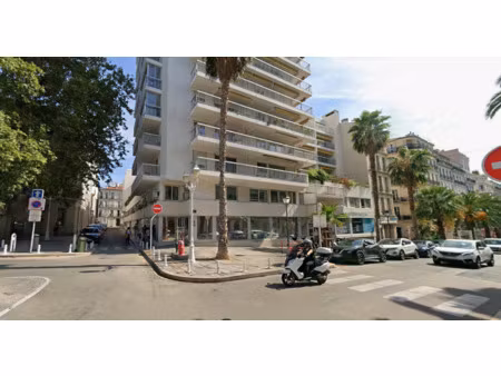 location parking toulon 83000