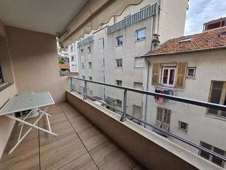 location appartement 2 pièces 40m² nice 06300