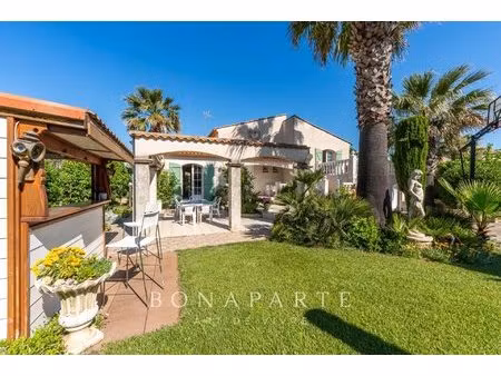 maison au calme au grau d’agde – espace  confort et vie en extérieur