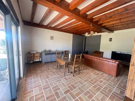 vente maison 8 pièces 207 m² à pleure (39120)  240 000 €