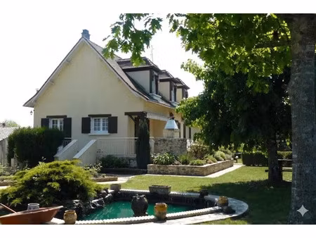 vente maison 8 pièces 181 m² à saint-astier (24110)  210 400 €