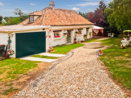 viager occupé – adresse patrimoniale d’exception à deux pas du château de gaillon