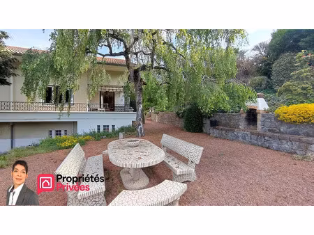 vente maison 8 pièces 223 m² à bourg-de-thizy (69240)  279 000 €