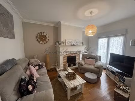 plain-pied avec terrain constructible de 1150 m2 - fort potentiel proche saint-astier