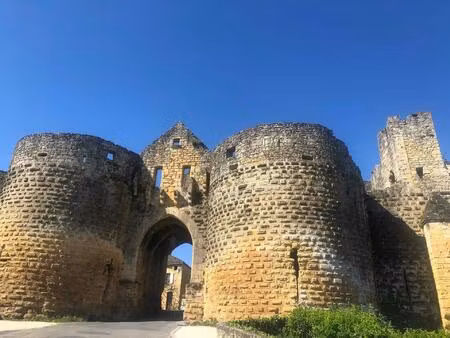 charmante demeure du 14ième siècle  centre ville