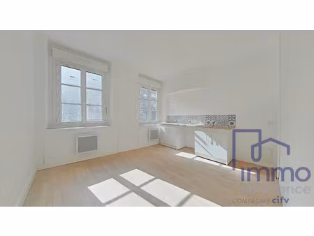 nouveauté - f1 rénové - hotel de ville