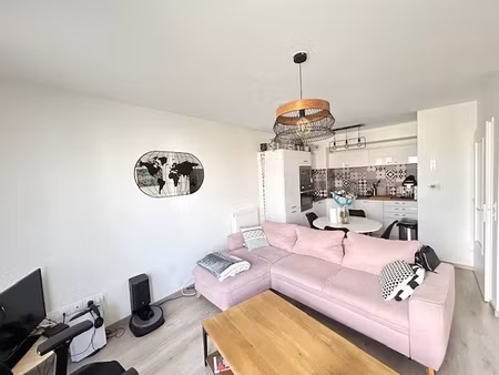 location appartement 2 pièces 43m²