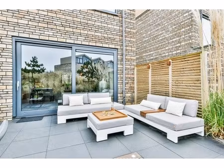 -offre de lancement proche du metro 16 et du centre ville 2pieces avec terrasse!!