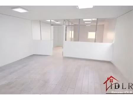 location local industriel 220 m² à la farlède (83210)