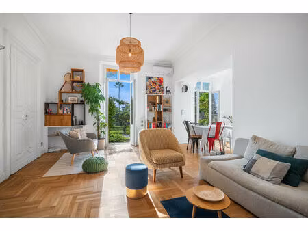 appartement bourgeois avec vue jardin