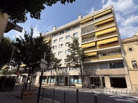 vente garage 13 m² nice (06000)