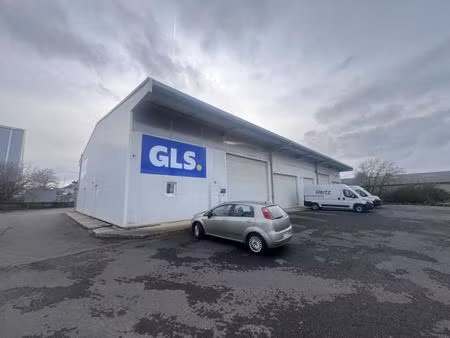 location divers 630 m² à luc-la-primaube (12450)