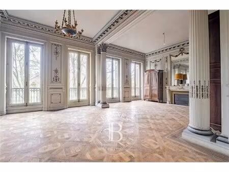 bordeaux jardin public - bureau de 160 m² - garage