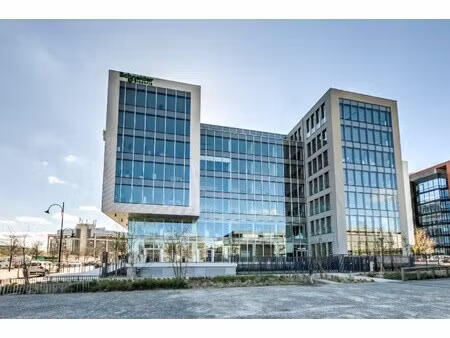 location local professionnel 3 849m² rueil malmaison 92500