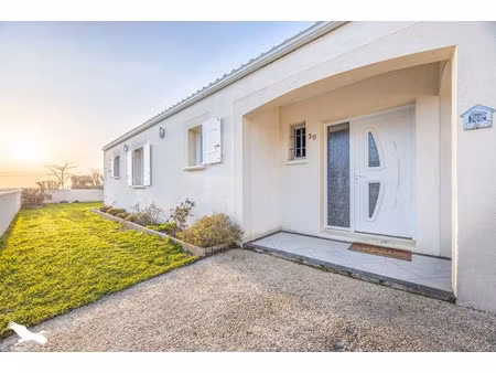 vente maison 4 pièces 103 m² à la jarrie (17220)  379 080 €