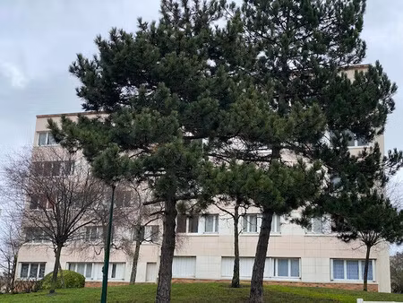 location appartement 4 pièces 83m² rueil malmaison 92500