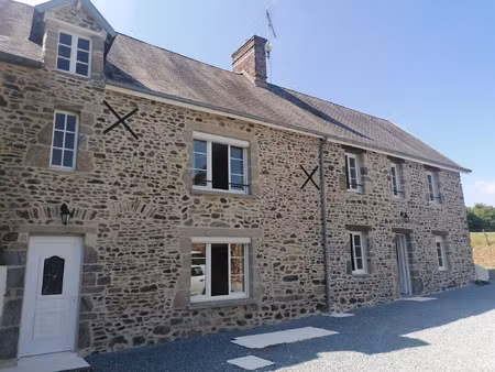 location maison 6 pièces 136m² monthuchon 50200