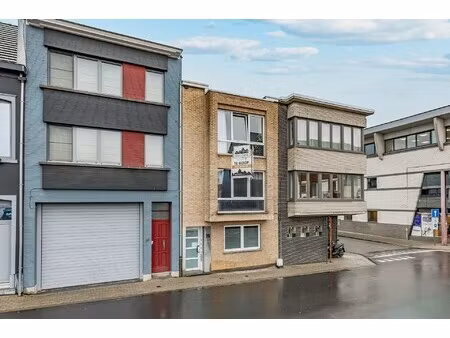 commercieel te koop in aalst met 3 slaapkamers