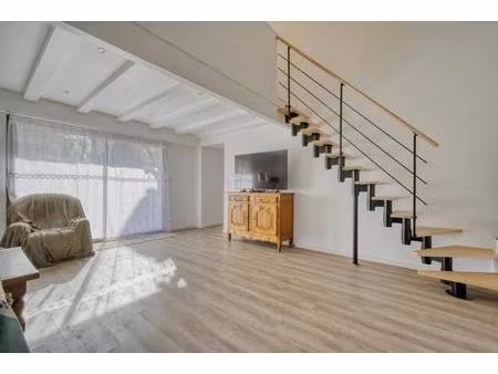 maison de 6 pièces de 154 m² à saint-hilaire