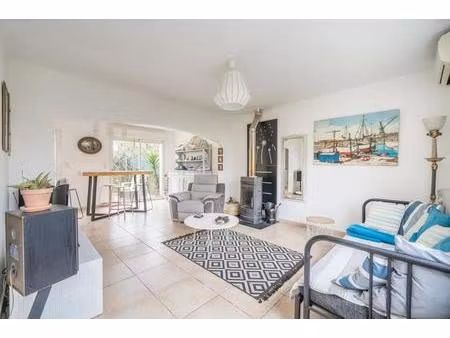 maison de 5 pièces de 109 m² à agde