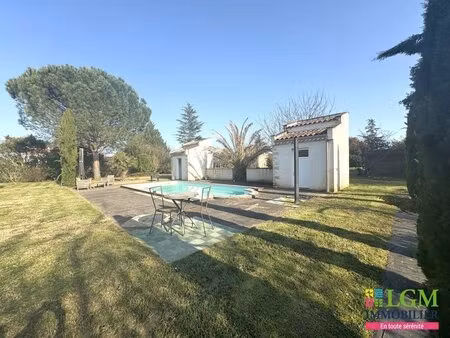 brens  maison et studio de 128 m²au calme