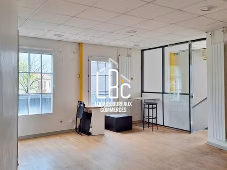 location local professionnel 65m² les sorinieres 44840