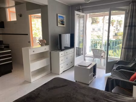 vente appartement 1 pièces 25m2 amélie-les-bains-palalda 66110 - 59900 € - surface privée