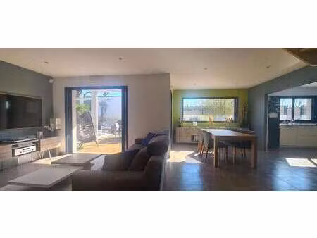 vente maison à mouzillon (44330) : à vendre / 139m² mouzillon