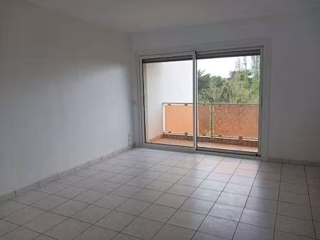 location appartement t1 à cholet (49300) : à louer t1 / 35m² cholet
